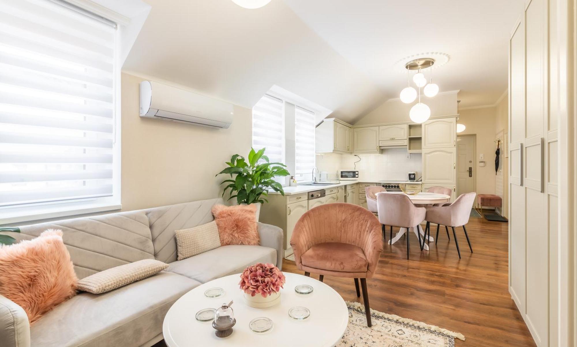 Monarchia Apartman Pearl Mosonmagyaróvár Buitenkant foto
